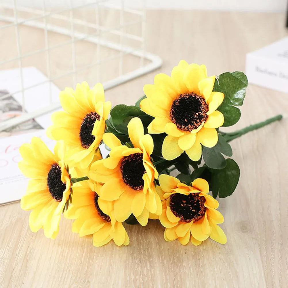 Künstlicher Sonnenblumenstrauß mit 7 Blütenköpfen – Realistische Dekoblumen für Zuhause Garten Hochzeit Café Geschäft & Partydekoration
