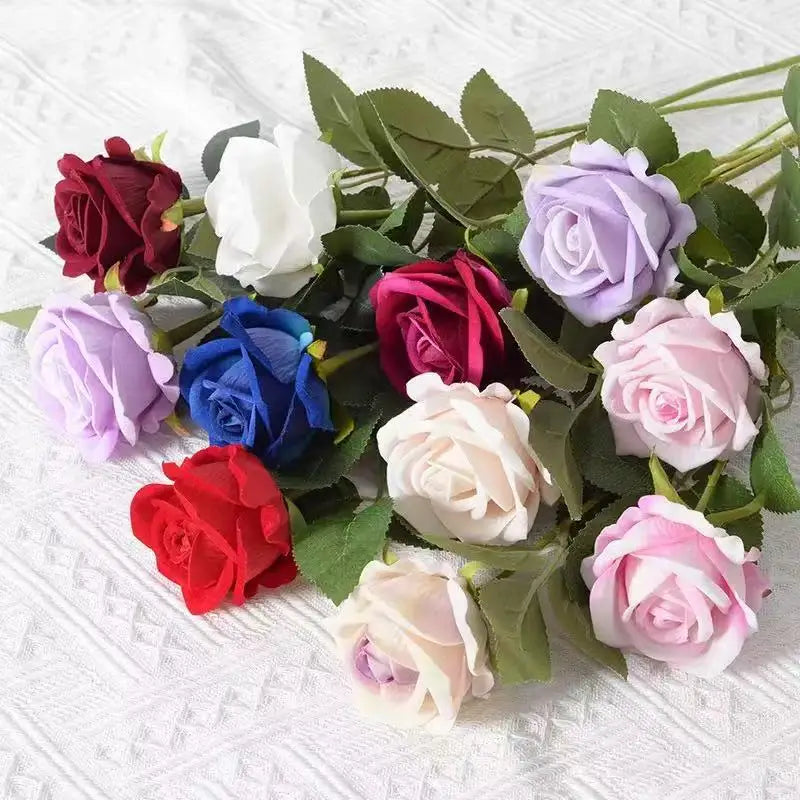 Künstlicher Roter Rosenzweig – Realistische Dekorative Rosen