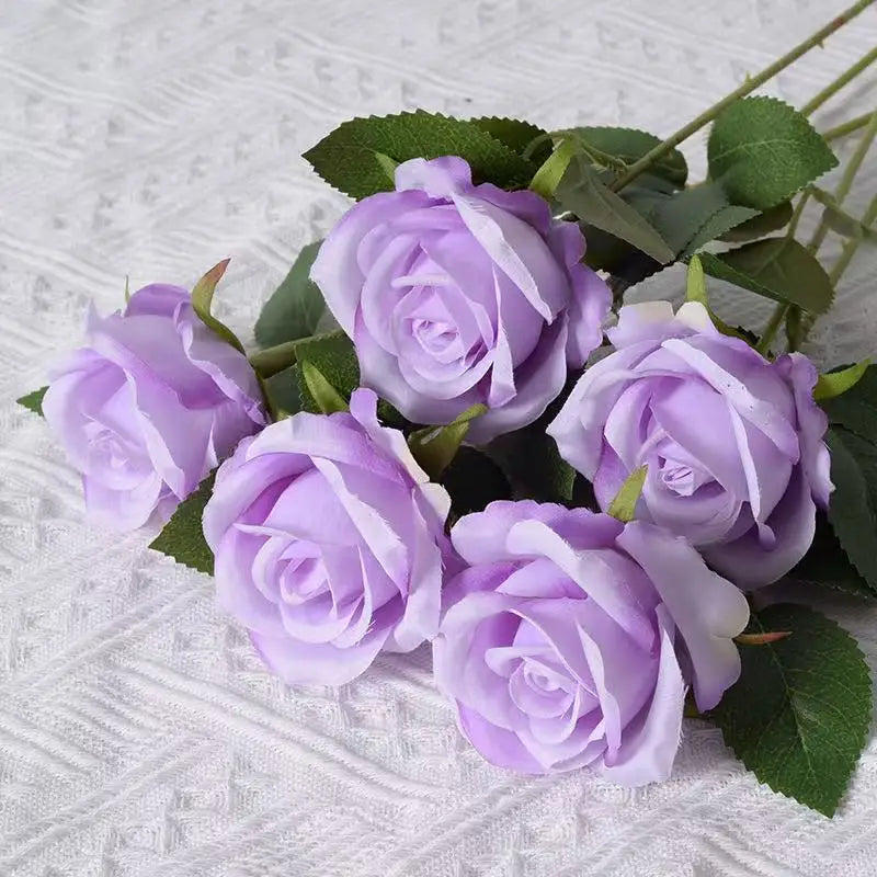 Künstlicher Roter Rosenzweig – Realistische Dekorative Rosen