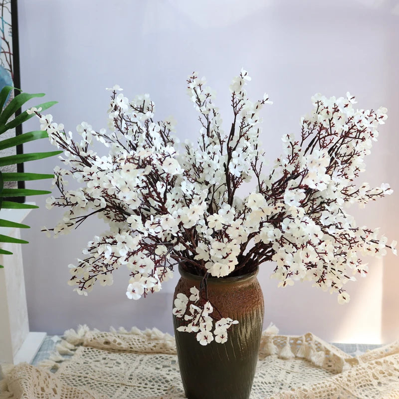 Künstliche Kirschblüten mit Schleierkraut – Dekorative Blumenzweige