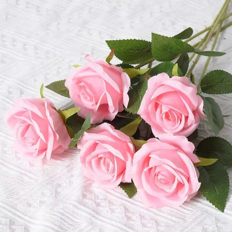 Künstlicher Roter Rosenzweig – Realistische Dekorative Rosen